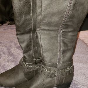 Leather boots